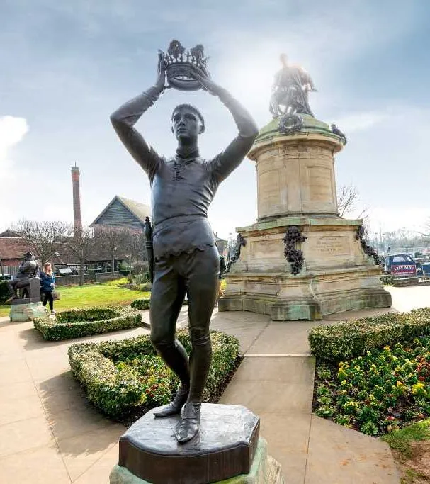 Shakespeare_Memorial_Bancroft_Gardens