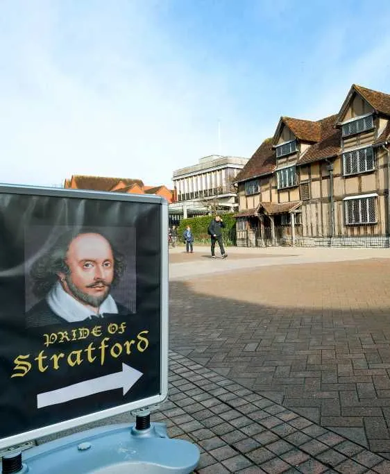 Shakespeares_Birthplace_Stratford