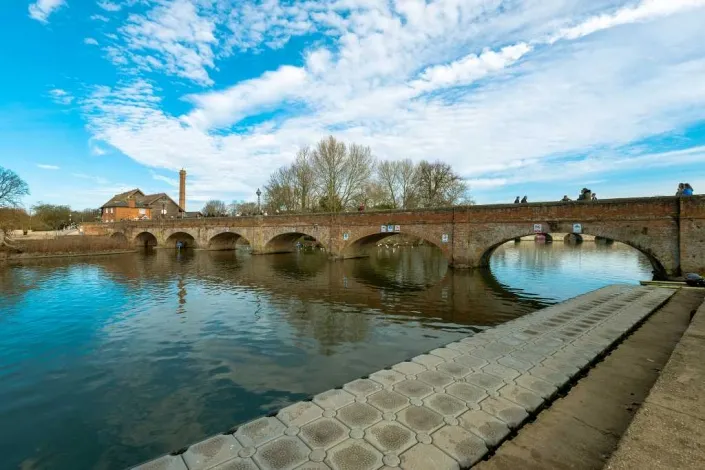 Tramway_Bridge_Stratford_upon_Avon-705x470