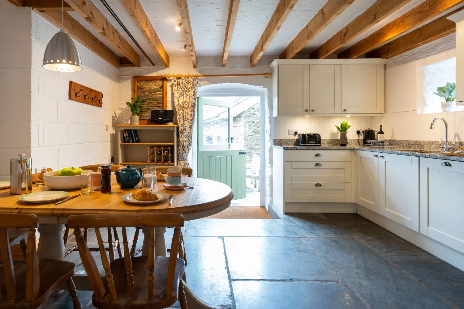 Ducks Quarry - kitchen
