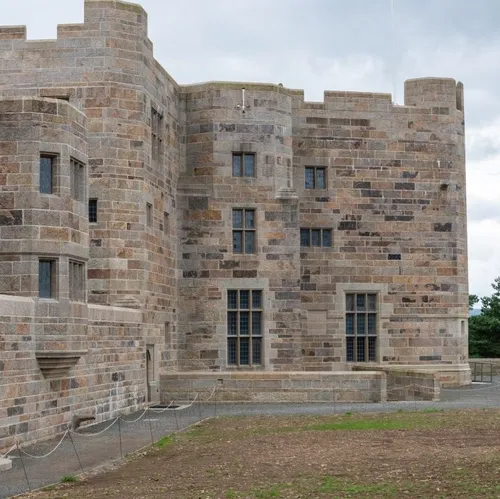 Castle Drogo - Flear Farm Cottages
