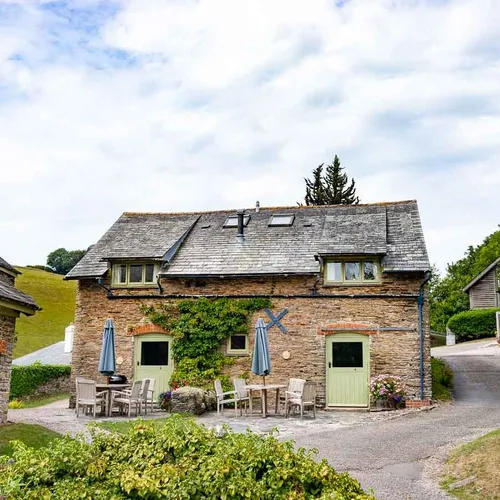 exterior photo of the sucks quarry cottage