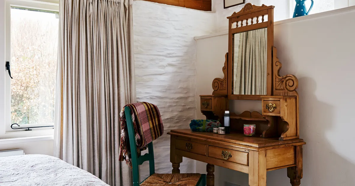 Linhay dressing table in master bedroom