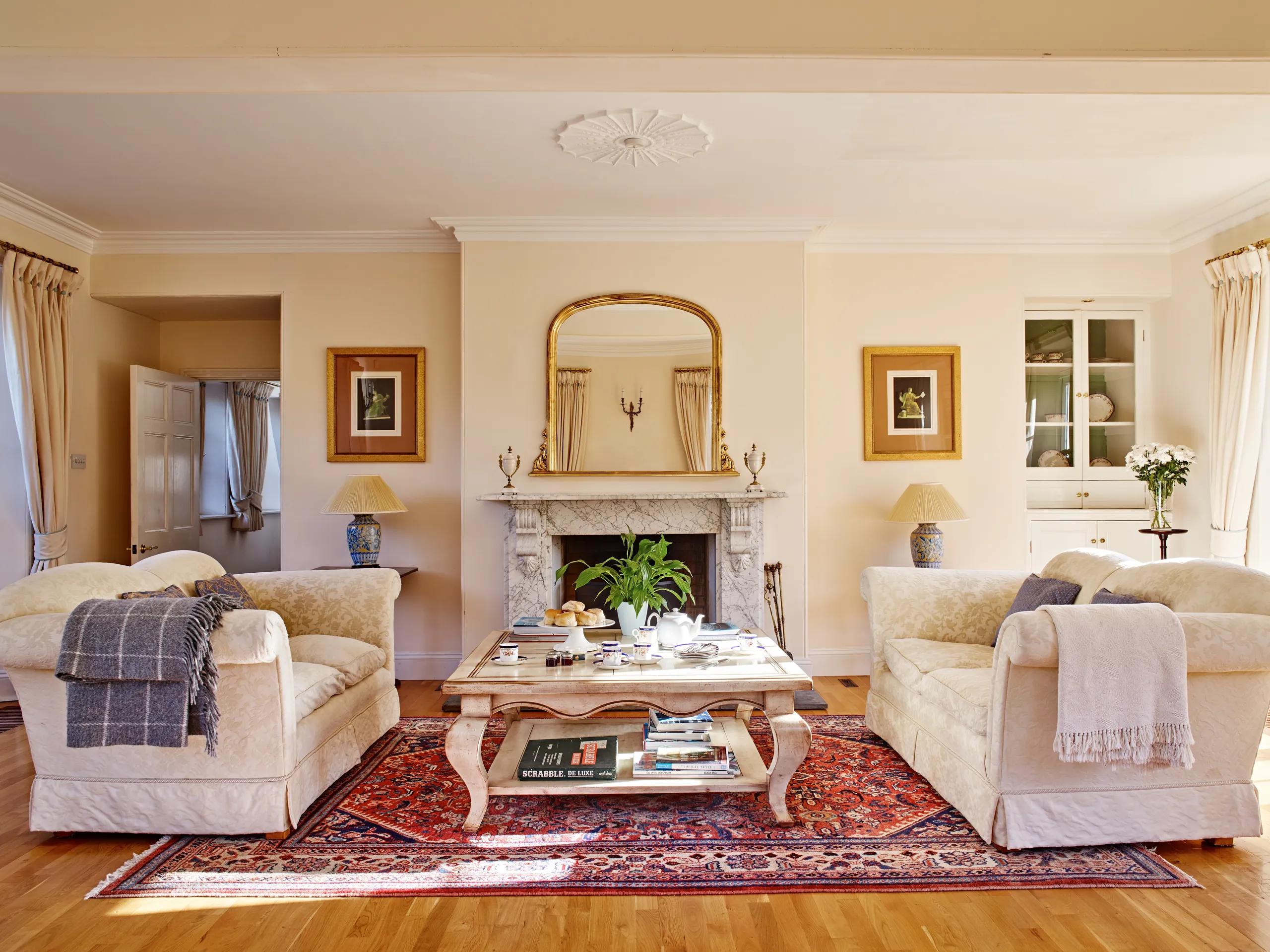 Drawing Rooms with settees