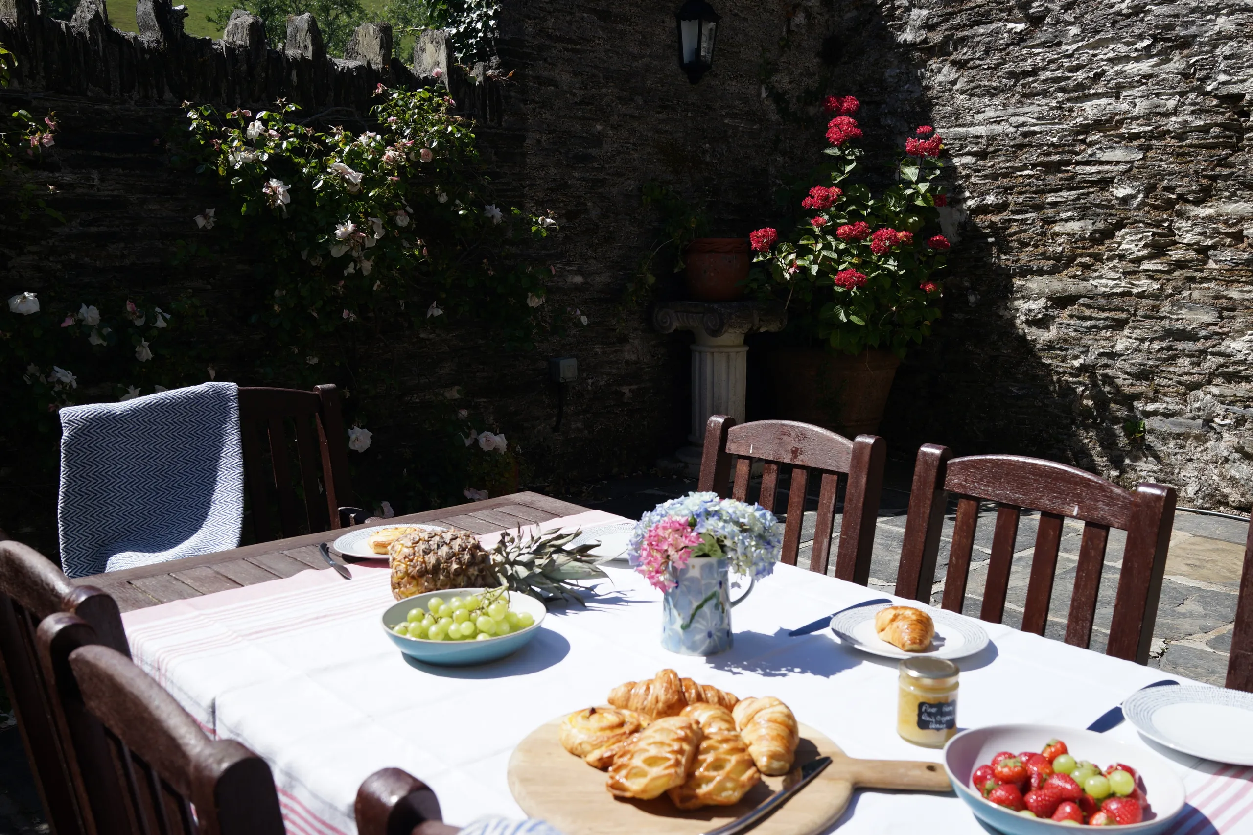 Court Yard dining area