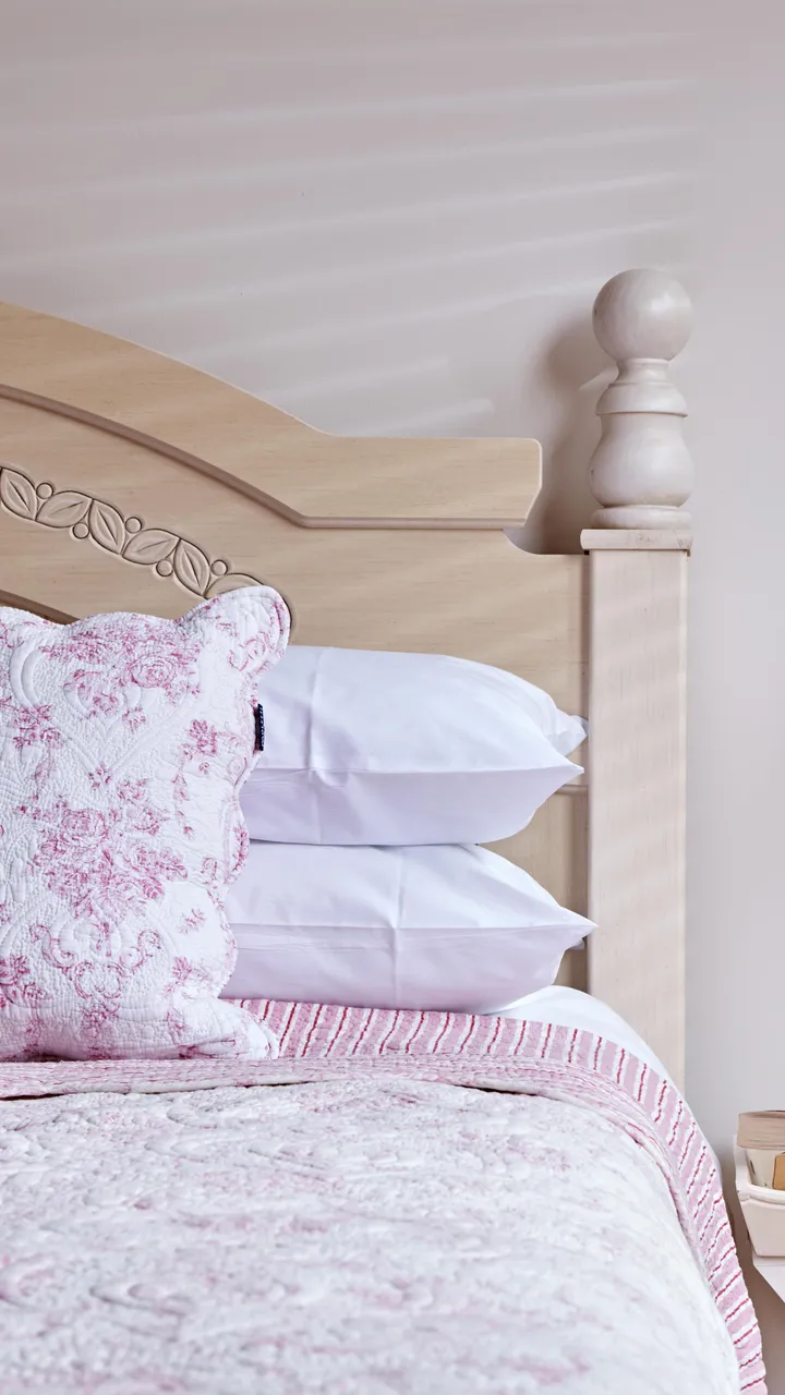 orchard queen room-min