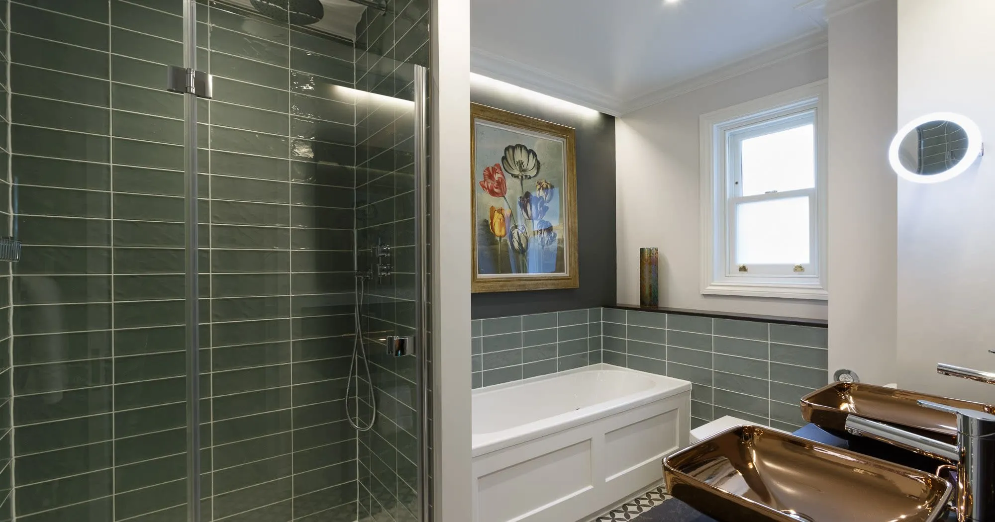 Tulipa bathroom