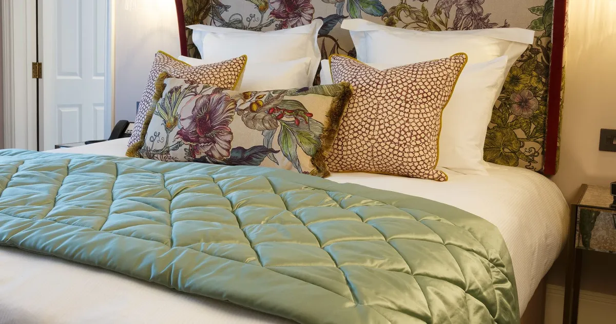 Sequoia bed