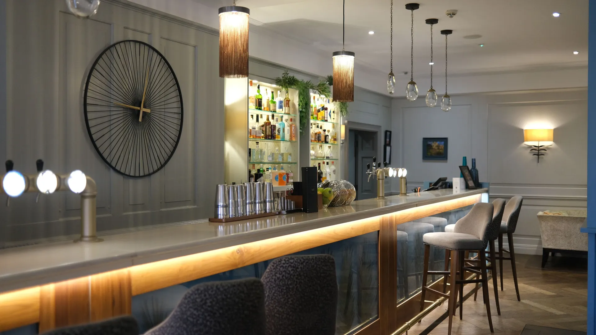 bar 2